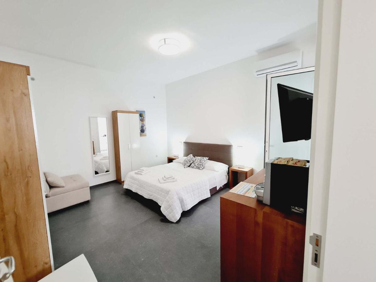 Medusa Room Apartment Porto Cesareo Kültér fotó